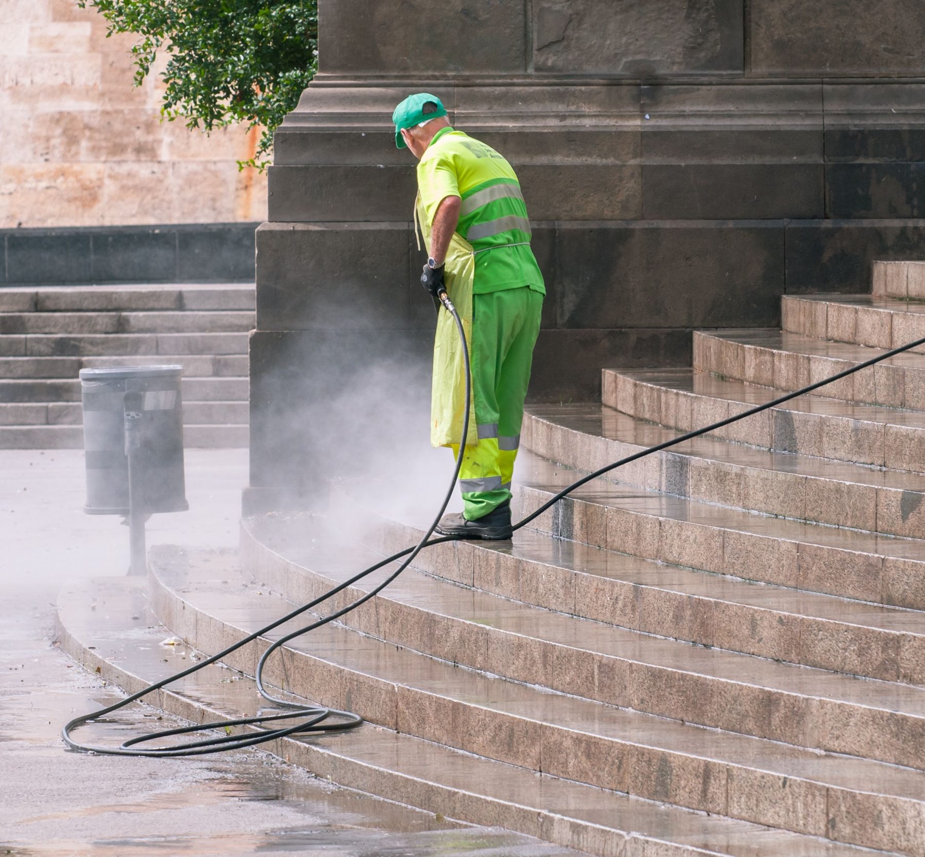 Waterfront Pressure Washing in West Vancouver